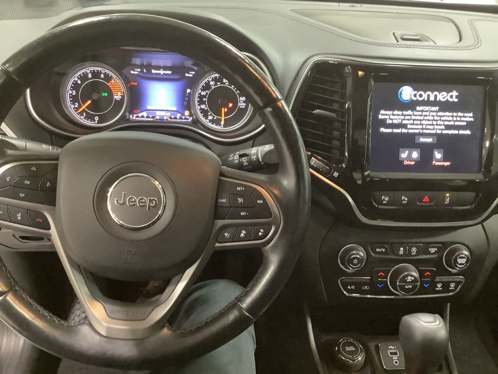 Used 2021 Jeep Cherokee Limited image 17