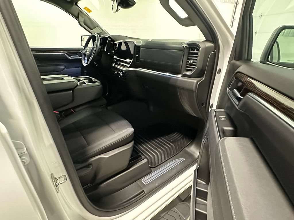 Used 2025 GMC Sierra 1500 Elevation AWD/4WD image 28
