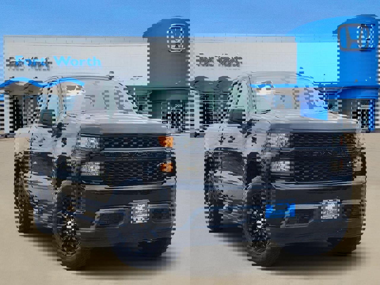 Used 2020 Chevrolet Silverado 1500 Custom w/ Custom Value Package image 1