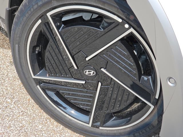 New 2026 Hyundai Ioniq 5 Limited AWD/4WD image 14
