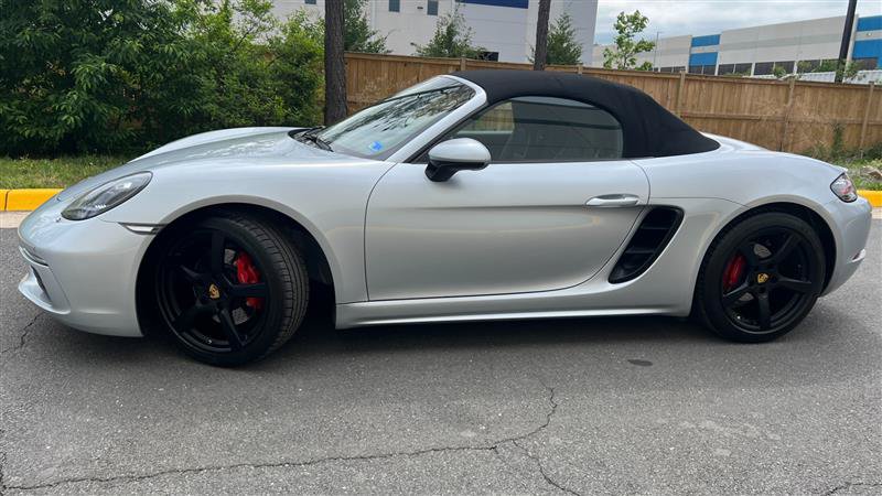 Used 2018 Porsche 718 Boxster RWD image 6