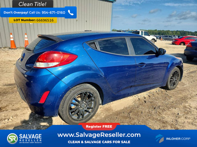 Used 2017 Hyundai Veloster FWD image 4