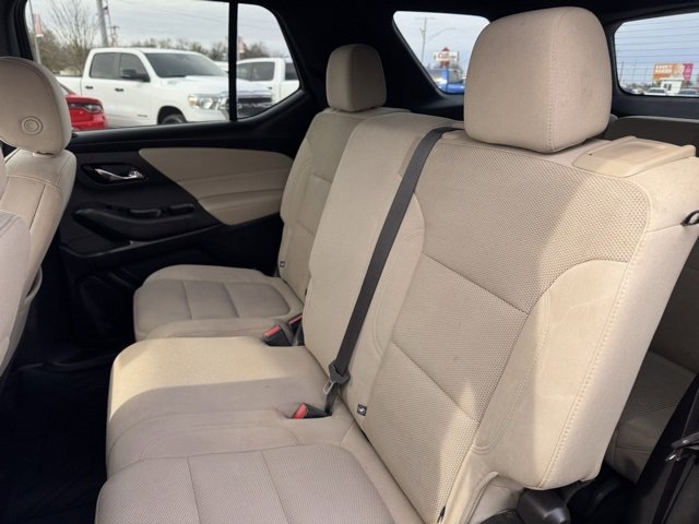 Used 2023 Chevrolet Traverse LS image 13