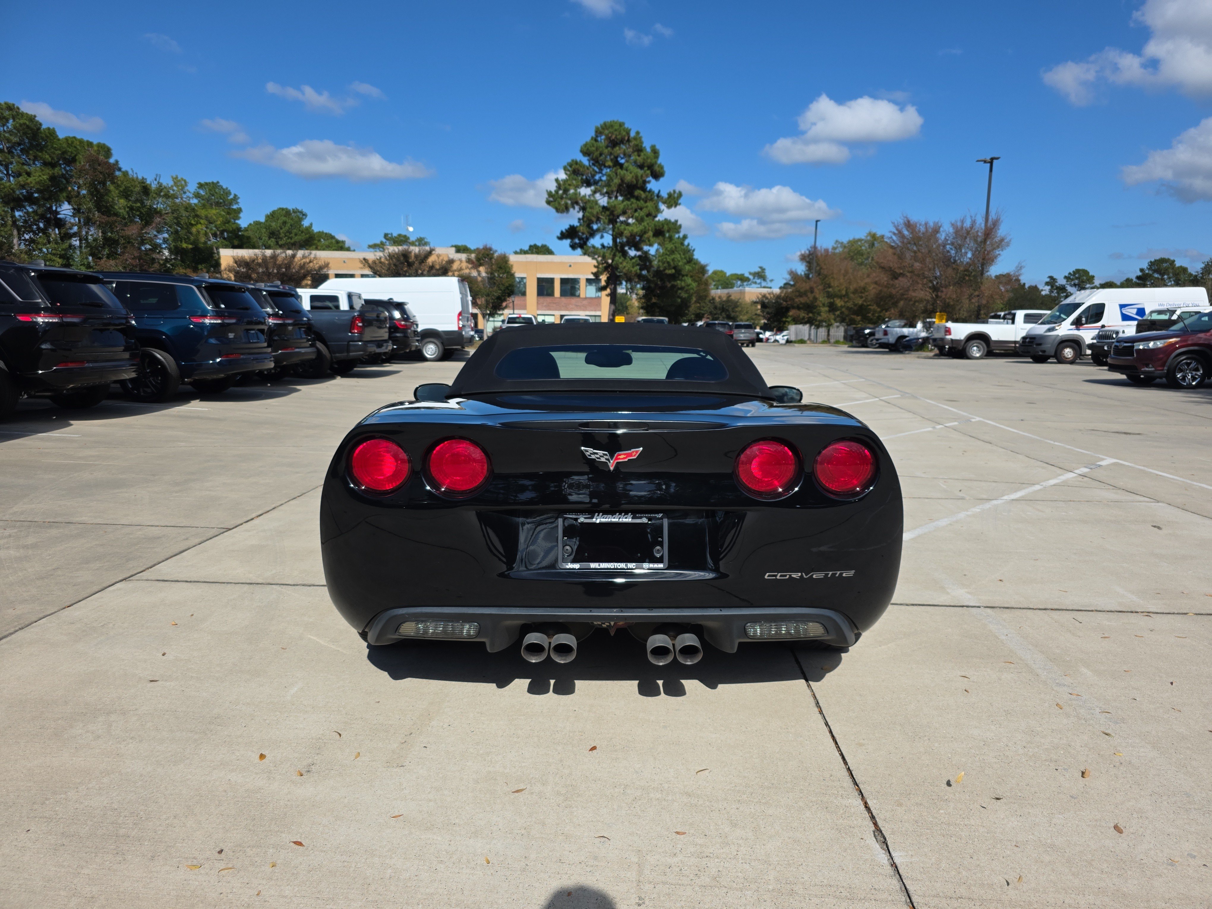 Used 2009 Chevrolet Corvette Convertible w/ Preferred Equipment Group RWD image 8