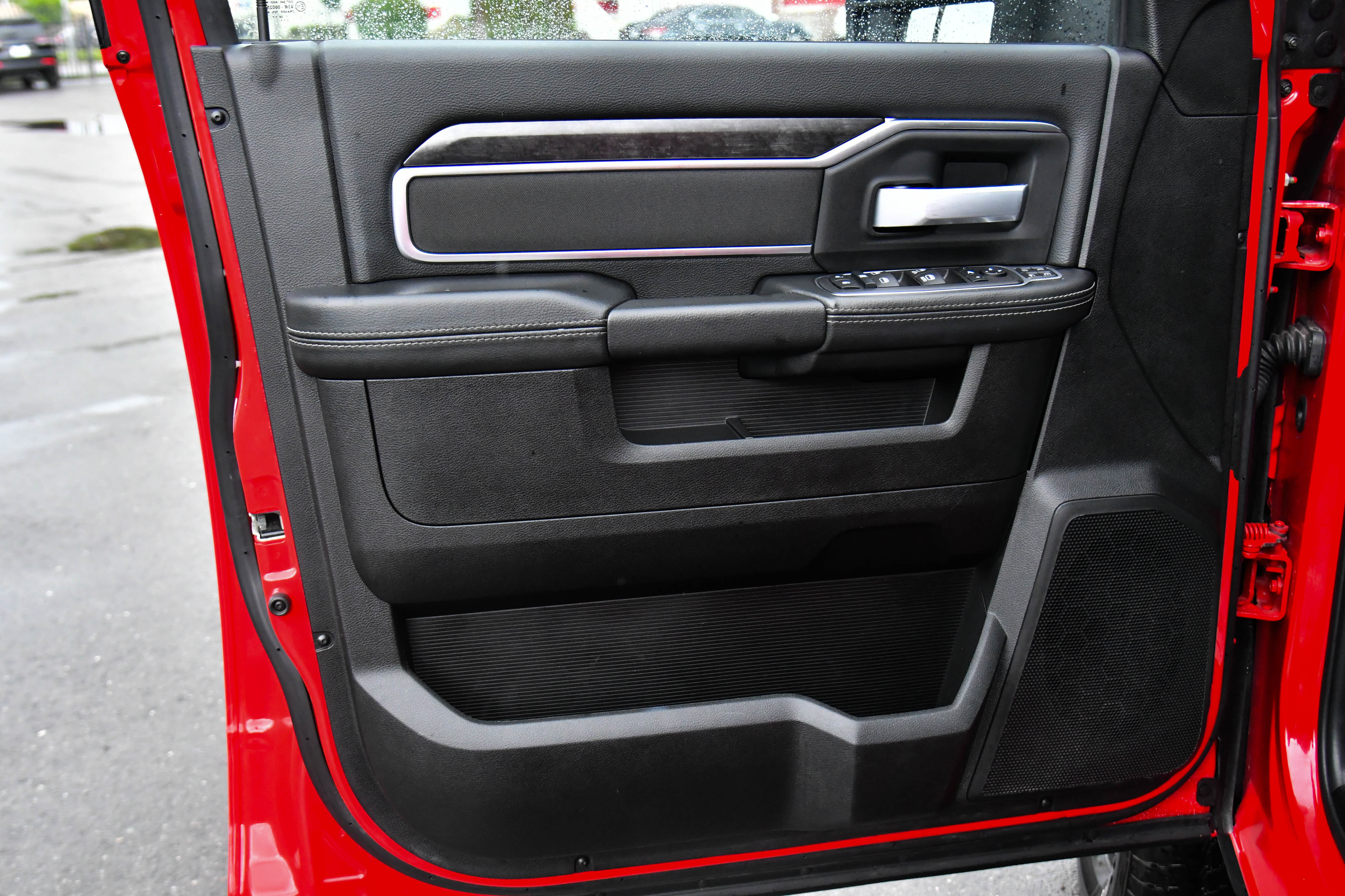 Used 2024 RAM 2500 Big Horn w/ Night Edition AWD/4WD image 16
