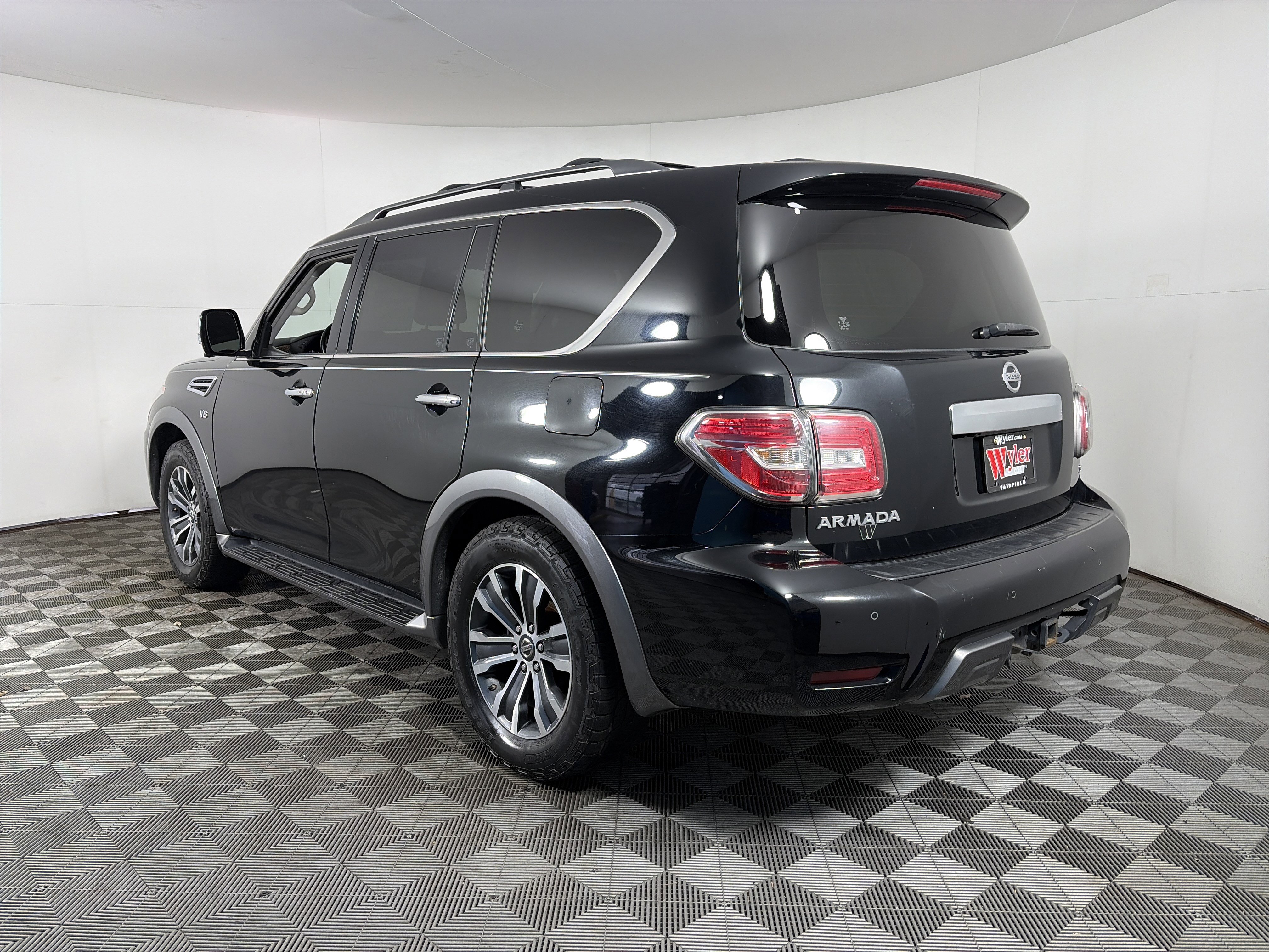 Used 2019 Nissan Armada SL w/ Premium Package image 15