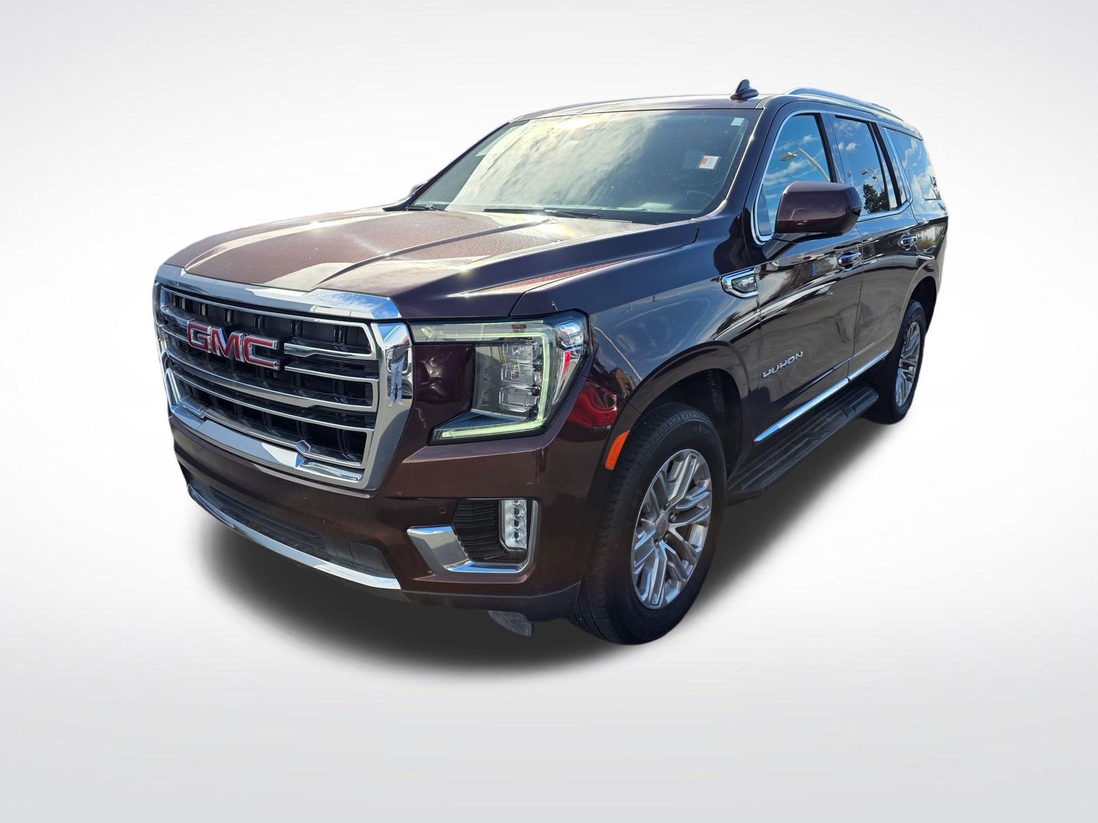 Used 2023 GMC Yukon SLT image 2