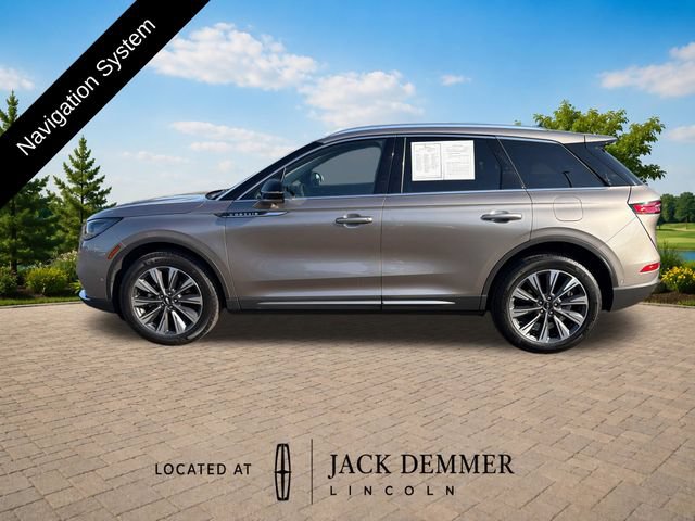Used 2021 Lincoln Corsair Reserve w/ Equipment Group 201A AWD/4WD image 3