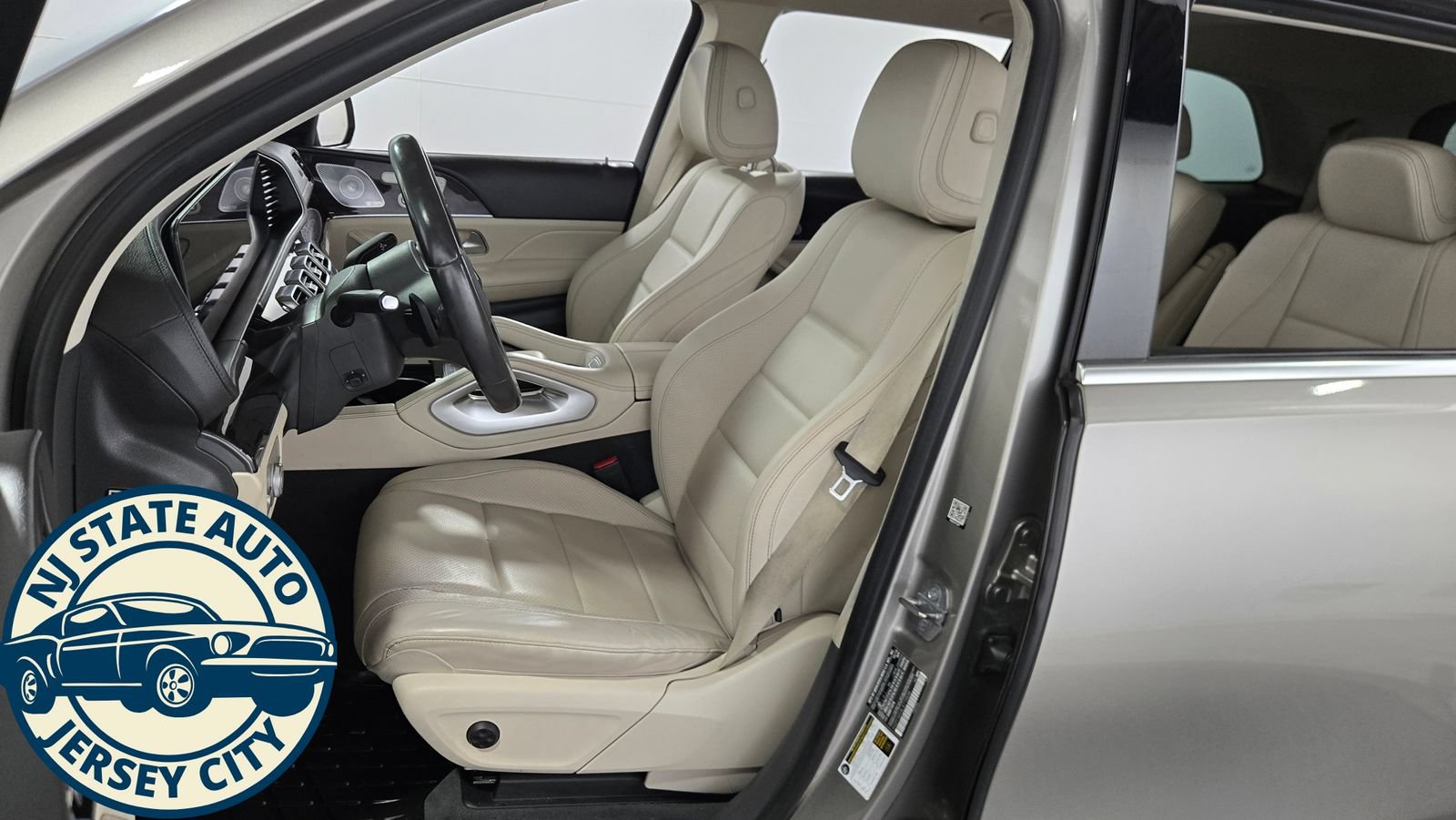 Used 2020 Mercedes-Benz GLS 450 4MATIC image 26