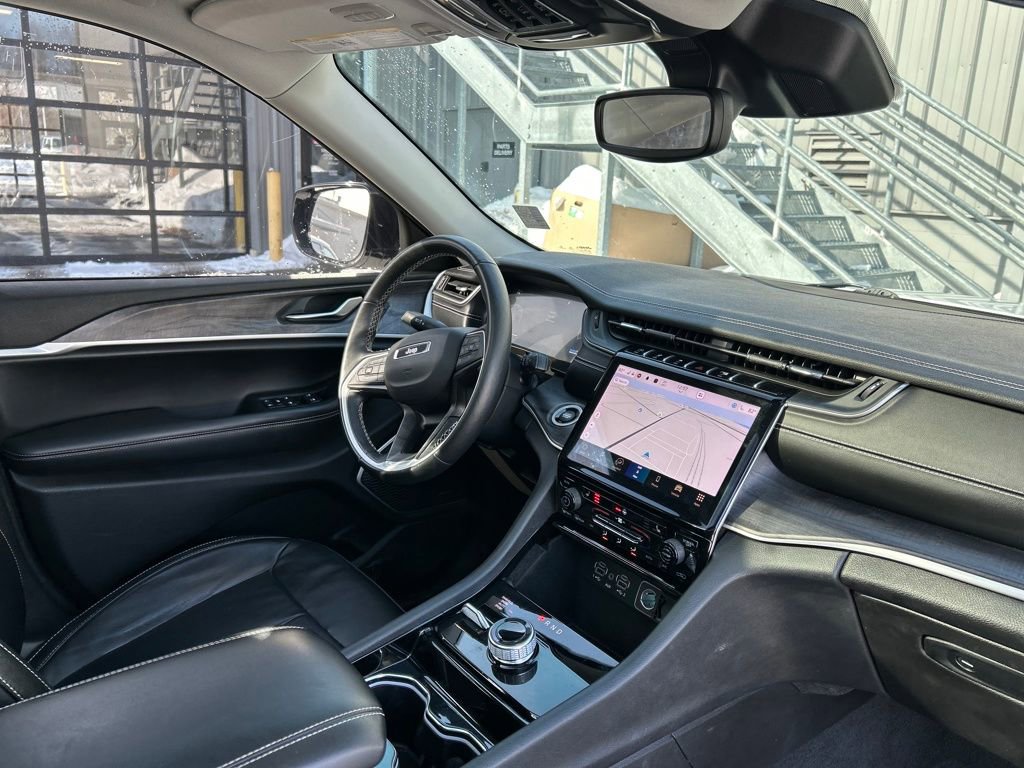 Used 2022 Jeep Grand Cherokee L Limited image 35