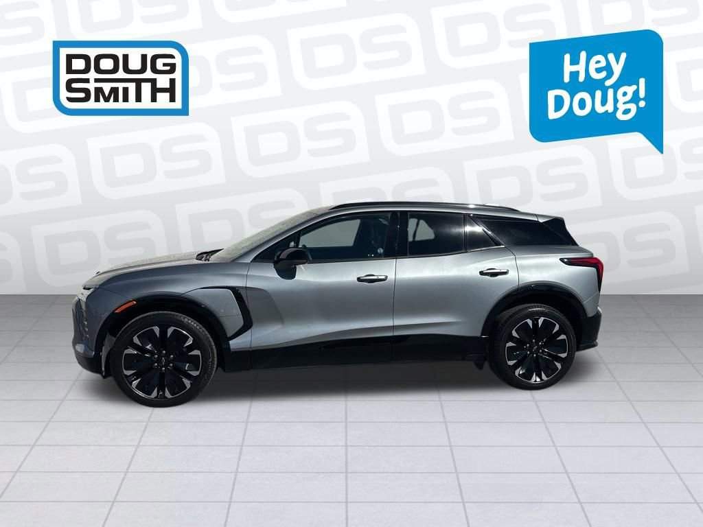 Used 2024 Chevrolet Blazer EV RS image 2