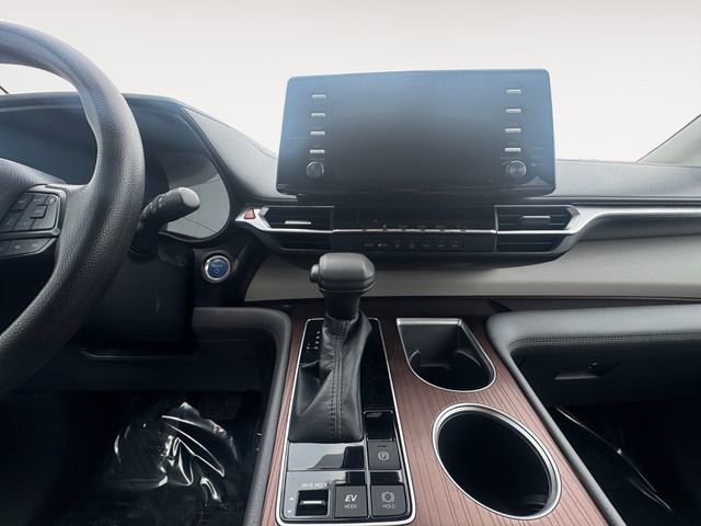 Used 2022 Toyota Sienna LE image 11