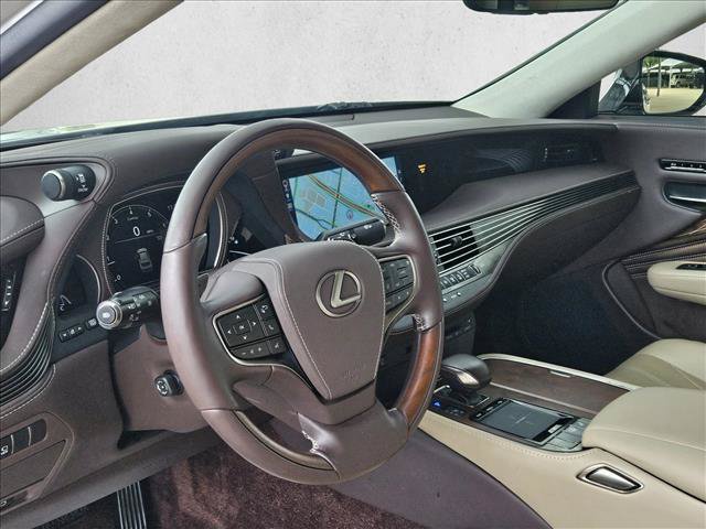 Used 2018 Lexus LS 500 w/ Interior Upgrade Package RWD image 13
