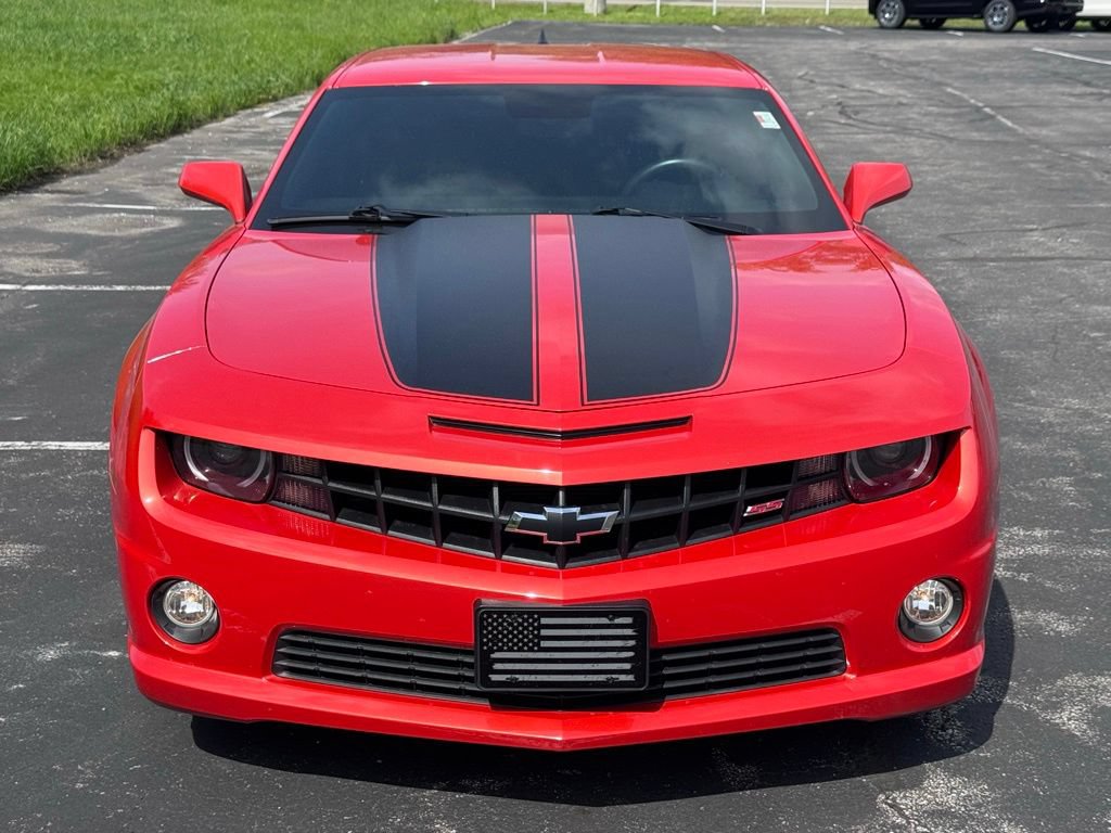 Used 2010 Chevrolet Camaro SS w/ RS Package RWD image 3