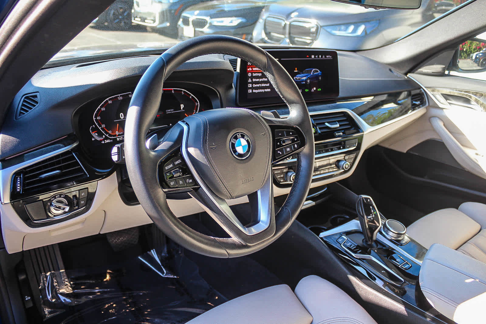 Certified 2023 BMW 530i w/ Premium Package image 17