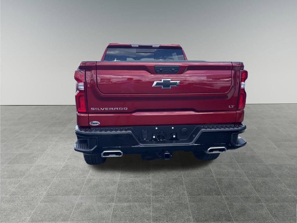 Used 2025 Chevrolet Silverado 1500 LT Trail Boss w/ Convenience Package II image 4