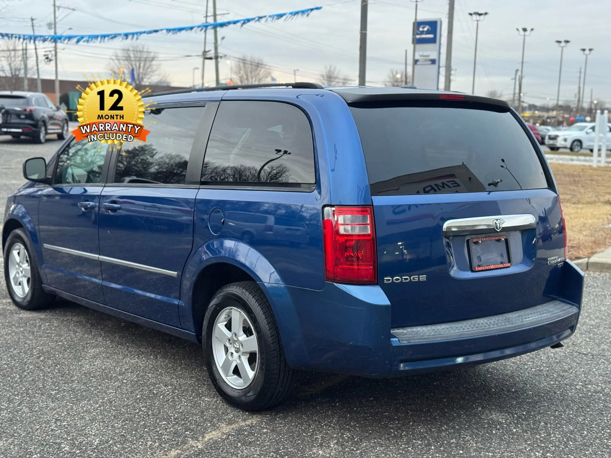 Used 2010 Dodge Grand Caravan SXT image 3
