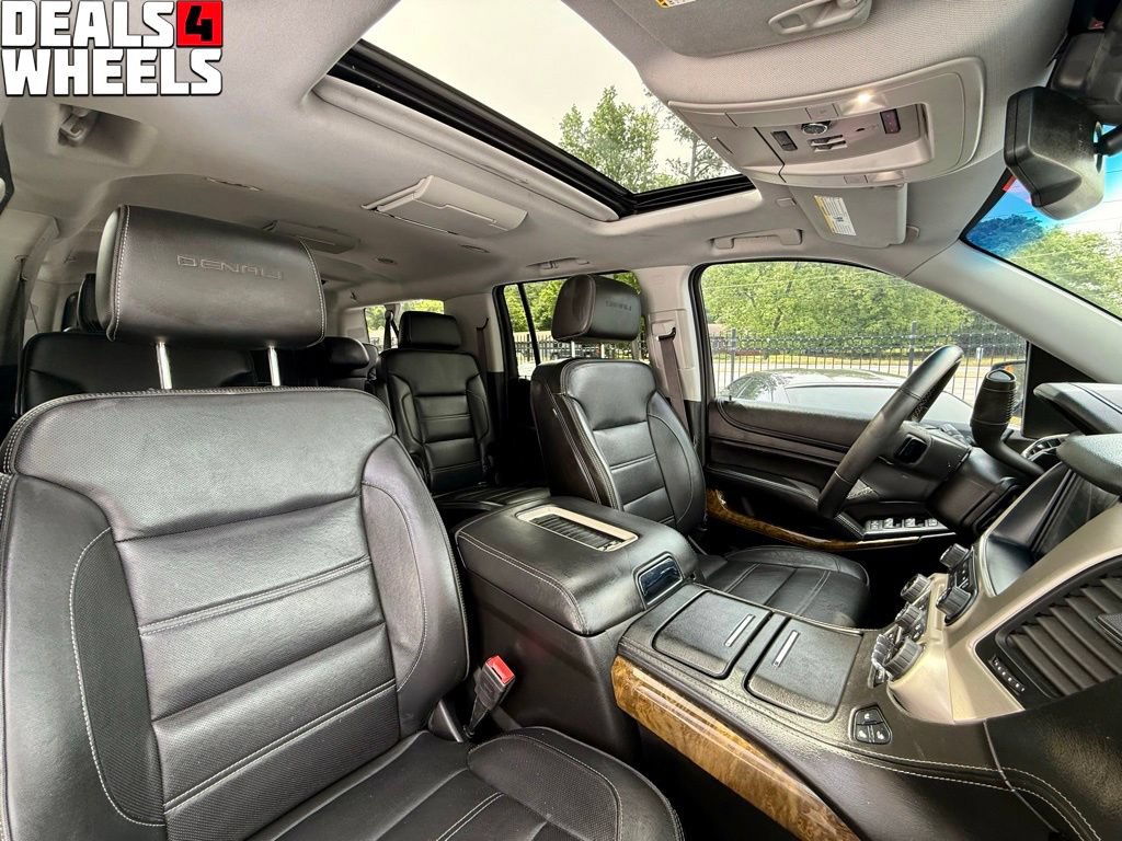Used 2017 GMC Yukon XL Denali w/ Open Road Package AWD/4WD image 32