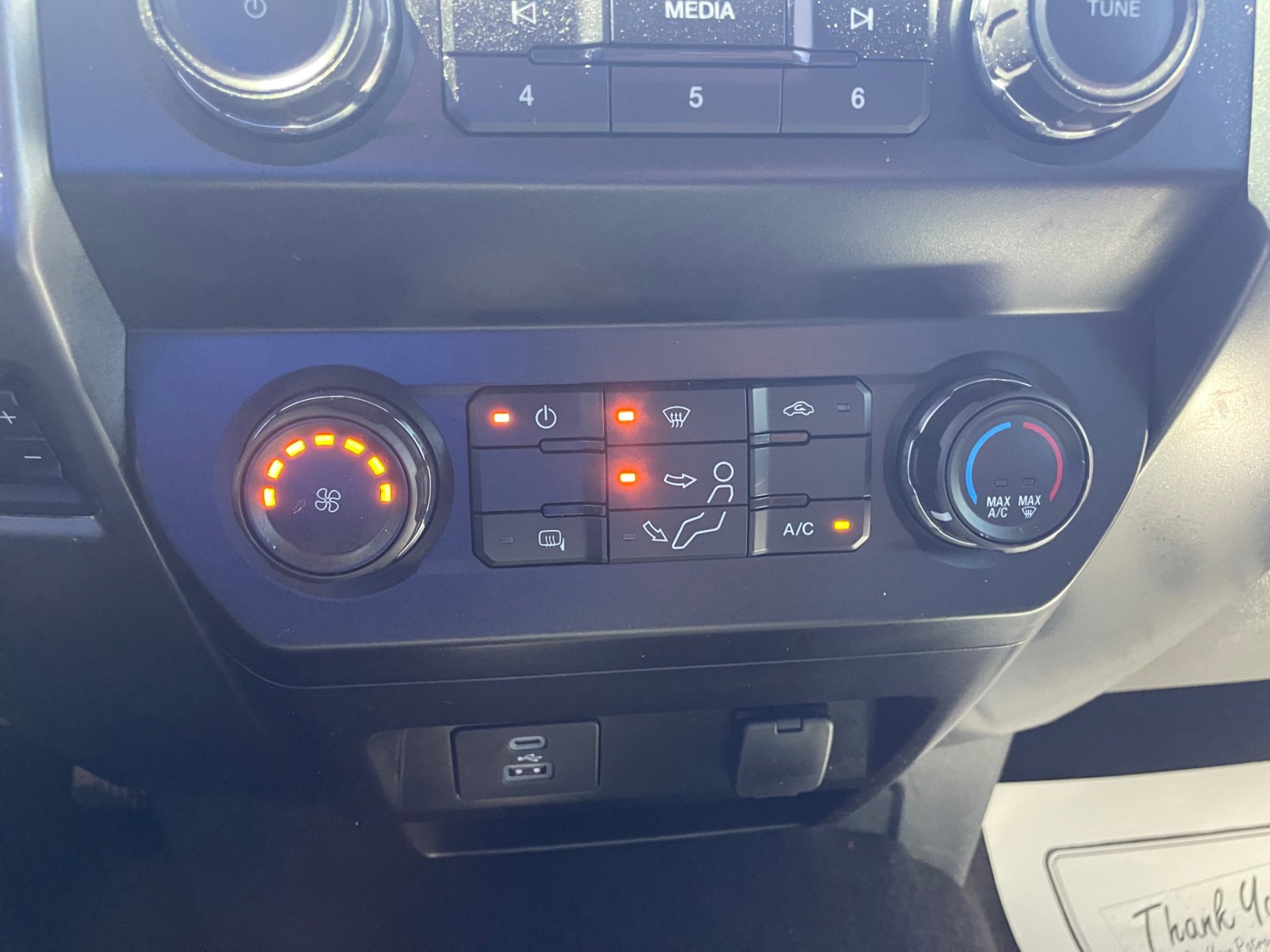 Used 2022 Ford F350 XLT AWD/4WD image 23