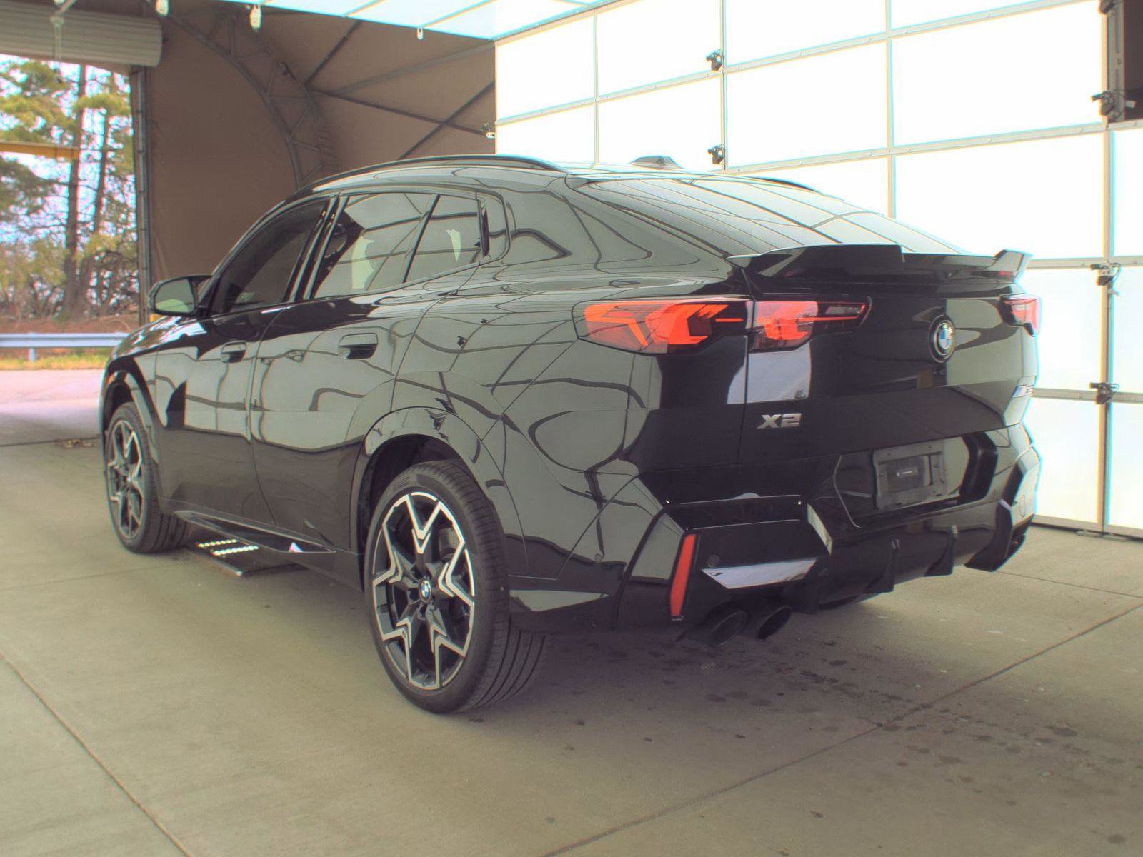 Used 2025 BMW X2 M35i w/ Premium Package AWD/4WD image 3