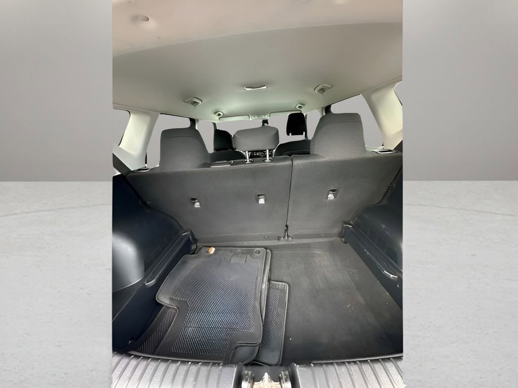 Used 2023 Kia Soul LX w/ LX Technology Package FWD image 16