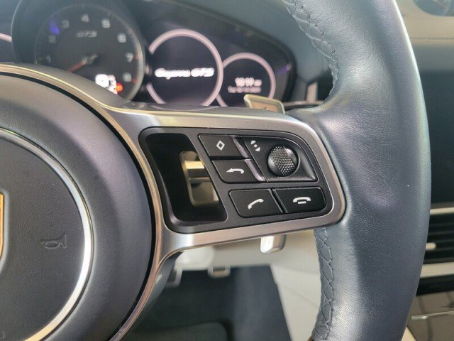 Used 2022 Porsche Cayenne GTS image 17