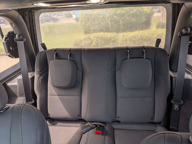 Certified 2021 Jeep Wrangler Sport AWD/4WD image 13