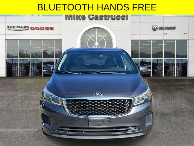 Used 2017 Kia Sedona LX w/ LX Essentials Premium Package FWD image 2