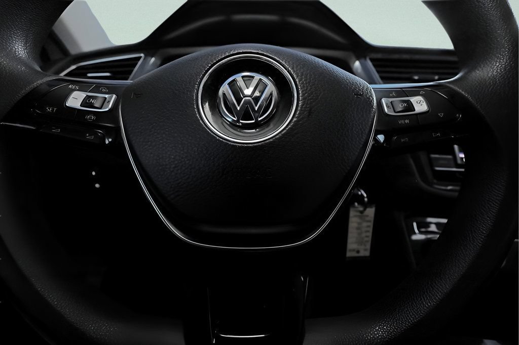 Used 2020 Volkswagen Tiguan S FWD image 30