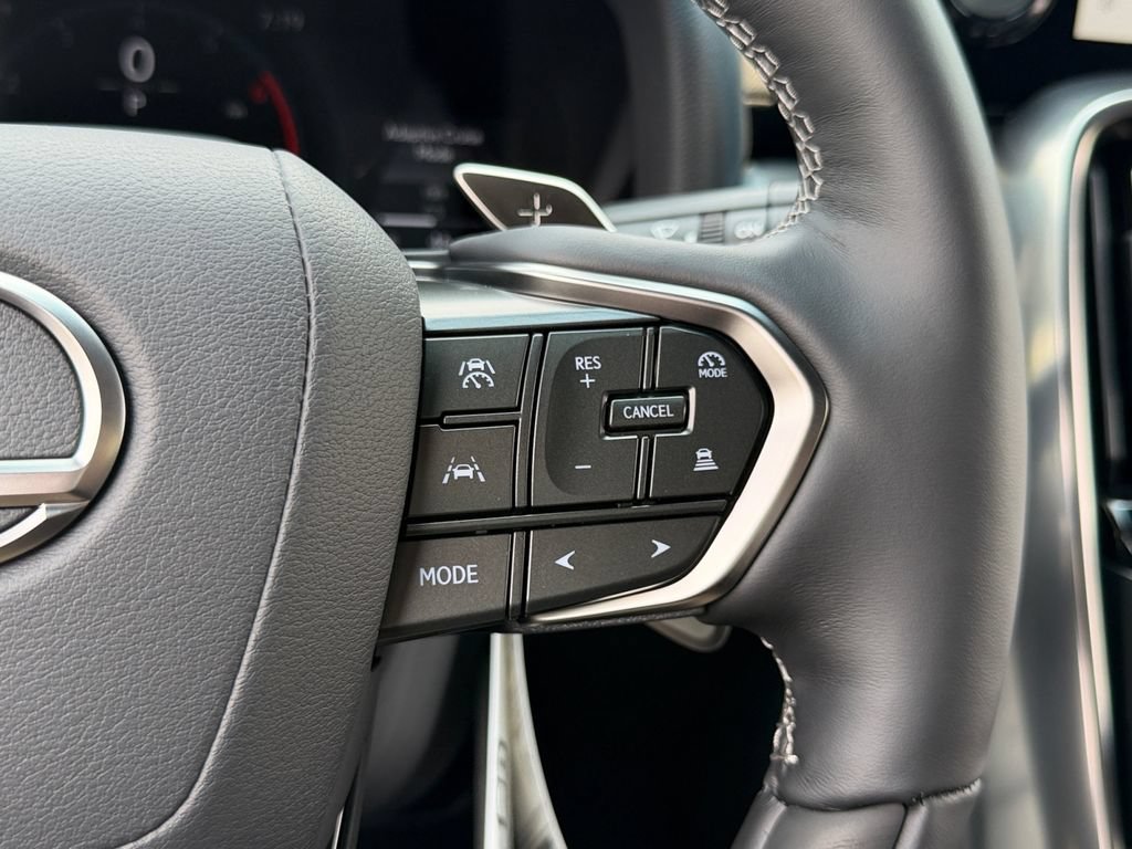 New 2026 Lexus LX 700h Luxury AWD/4WD image 18