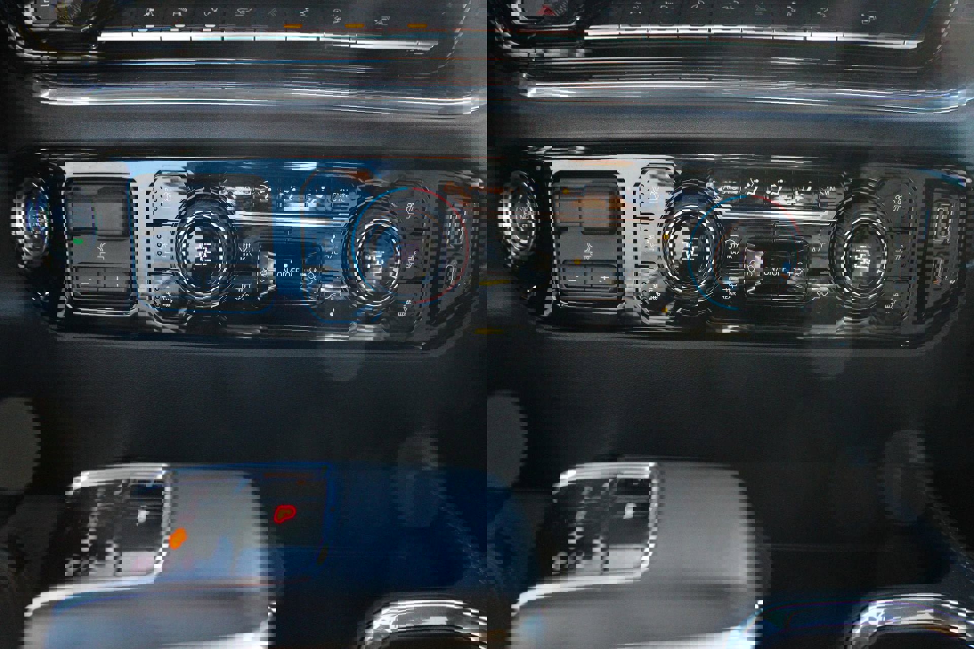 Used 2024 Chevrolet Silverado 1500 LTZ image 26