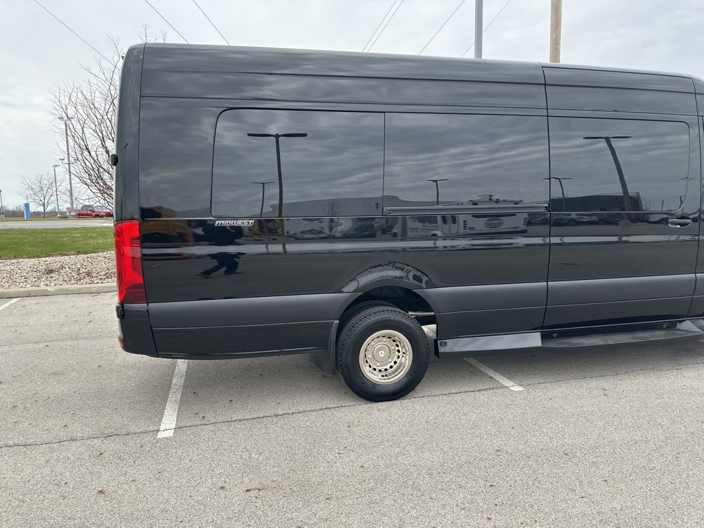 Used 2023 Mercedes-Benz Sprinter 3500 image 25