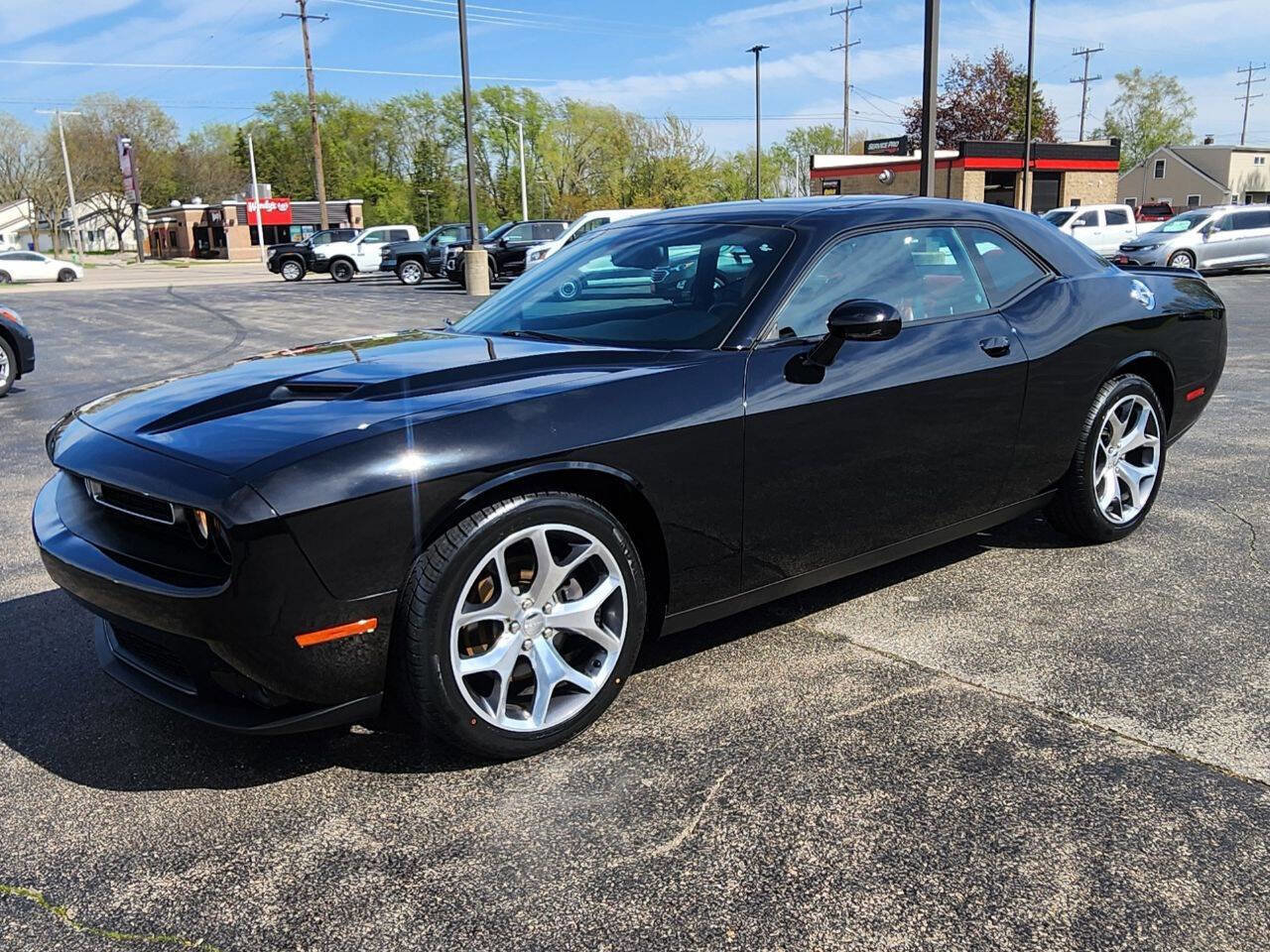 Used 2016 Dodge Challenger SXT Plus RWD image 3