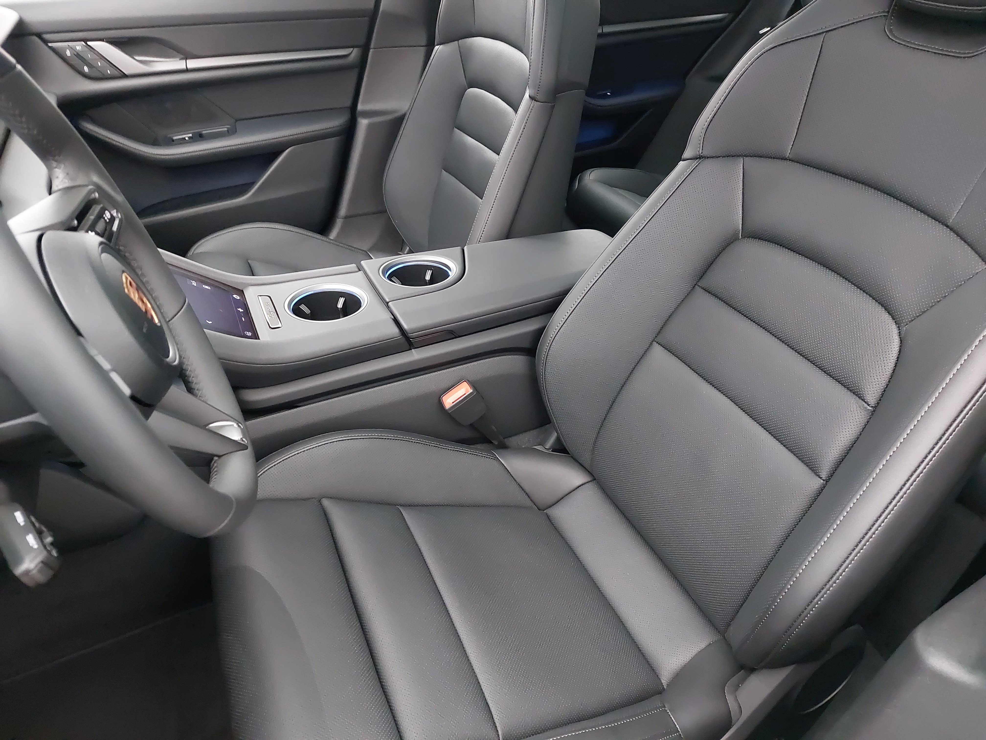 New 2026 Porsche Taycan AWD/4WD image 5
