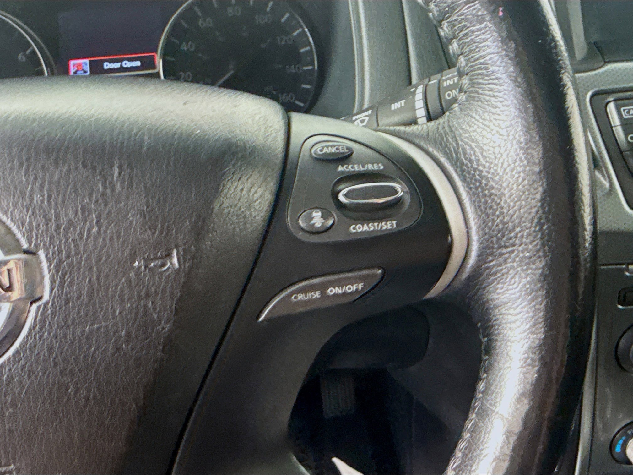 Used 2019 Nissan Pathfinder SL FWD image 15