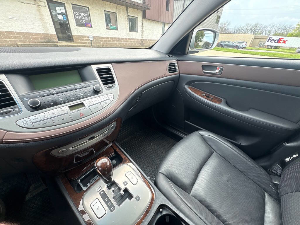 Used 2009 Hyundai Genesis 3.8 w/ Premium Plus Pkg 3 RWD image 15