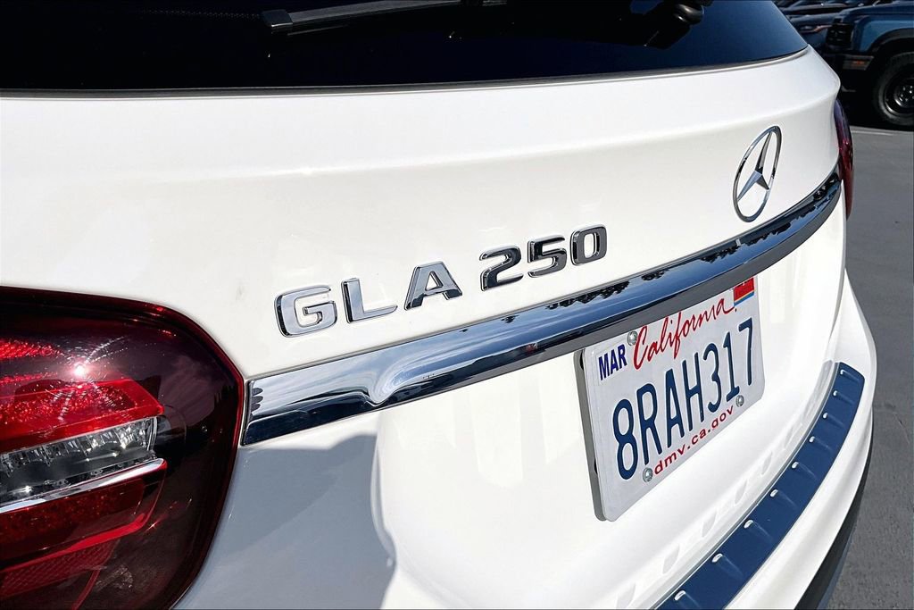 Used 2019 Mercedes-Benz GLA 250 w/ Premium Package image 22