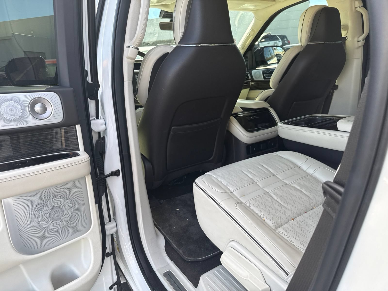 Used 2022 Lincoln Navigator Black Label AWD/4WD image 16