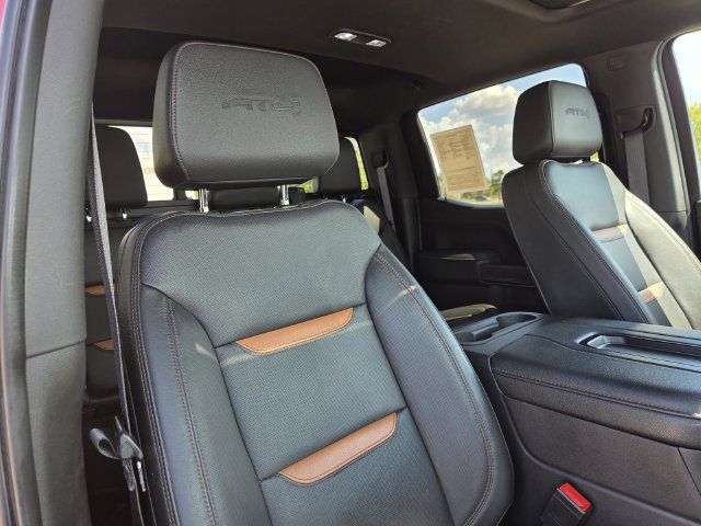 Used 2021 GMC Sierra 1500 AT4 w/ AT4 Value Package AWD/4WD image 32