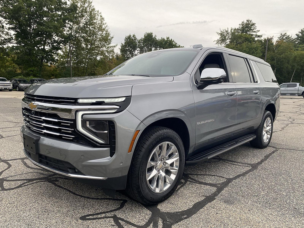 Certified 2026 Chevrolet Suburban Premier AWD/4WD image 2