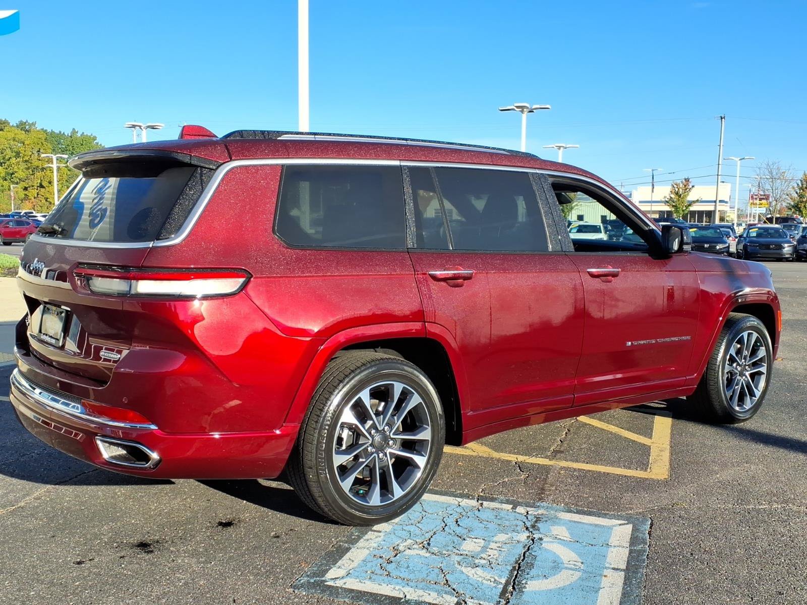 Used 2023 Jeep Grand Cherokee L Overland AWD/4WD image 13