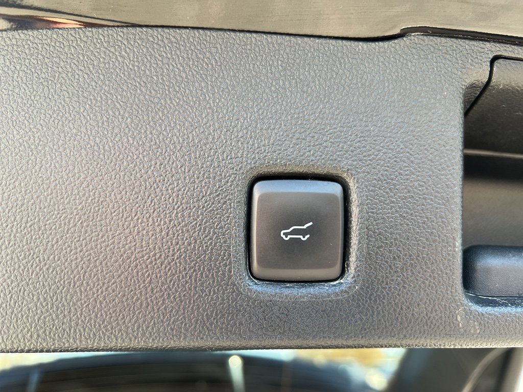 Used 2022 Ford Escape SEL image 20