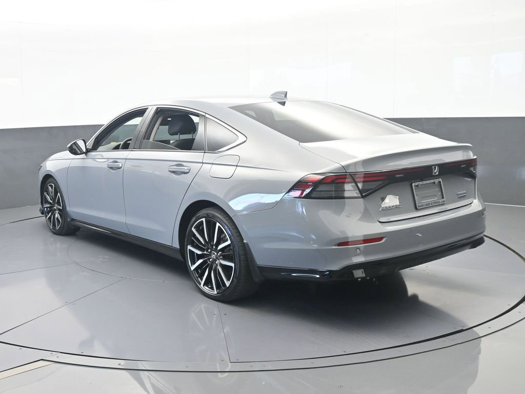 Used 2024 Honda Accord Touring image 4