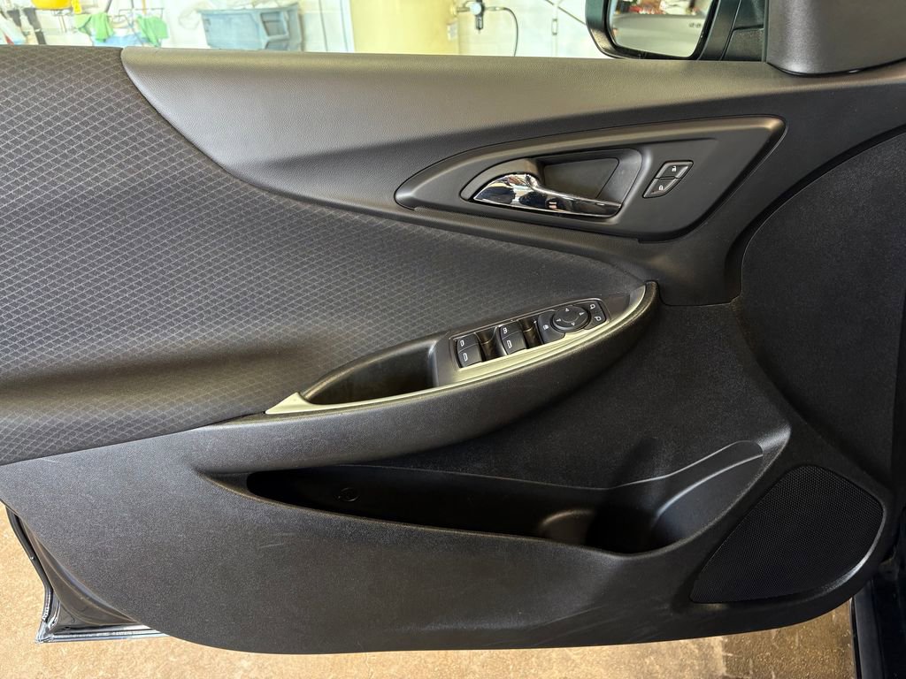 Used 2023 Chevrolet Malibu LT image 14