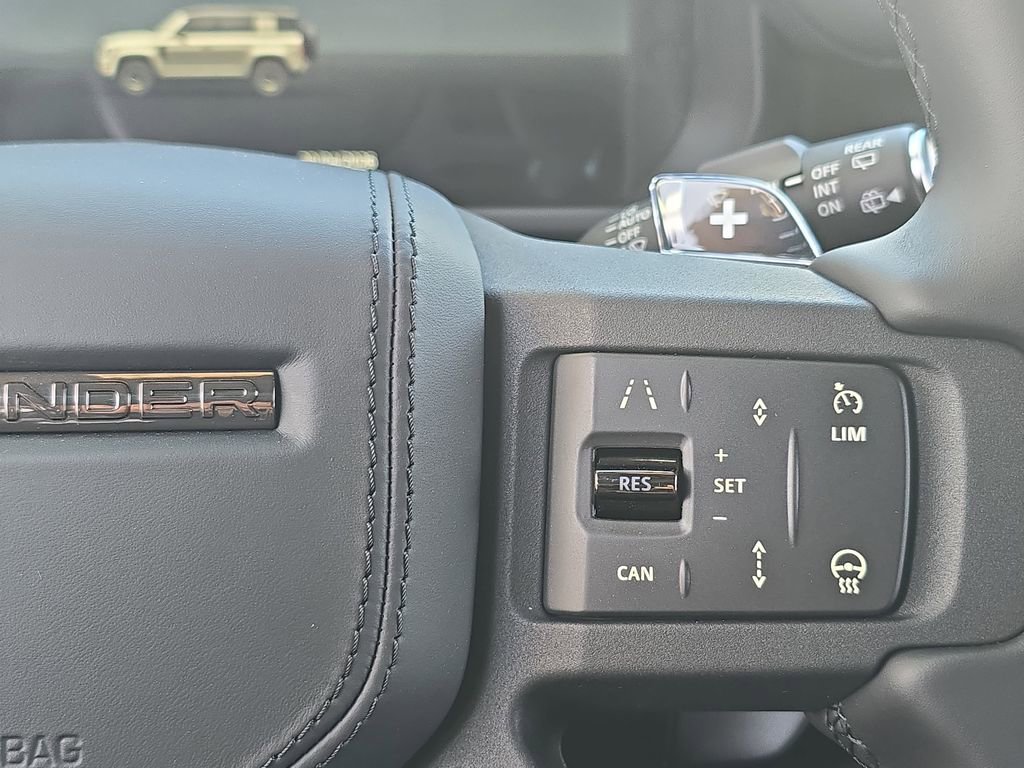 New 2026 Land Rover Defender 110 OCTA AWD/4WD image 18