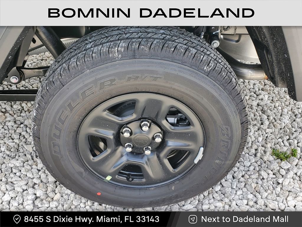 Used 2025 Jeep Gladiator Sport image 5