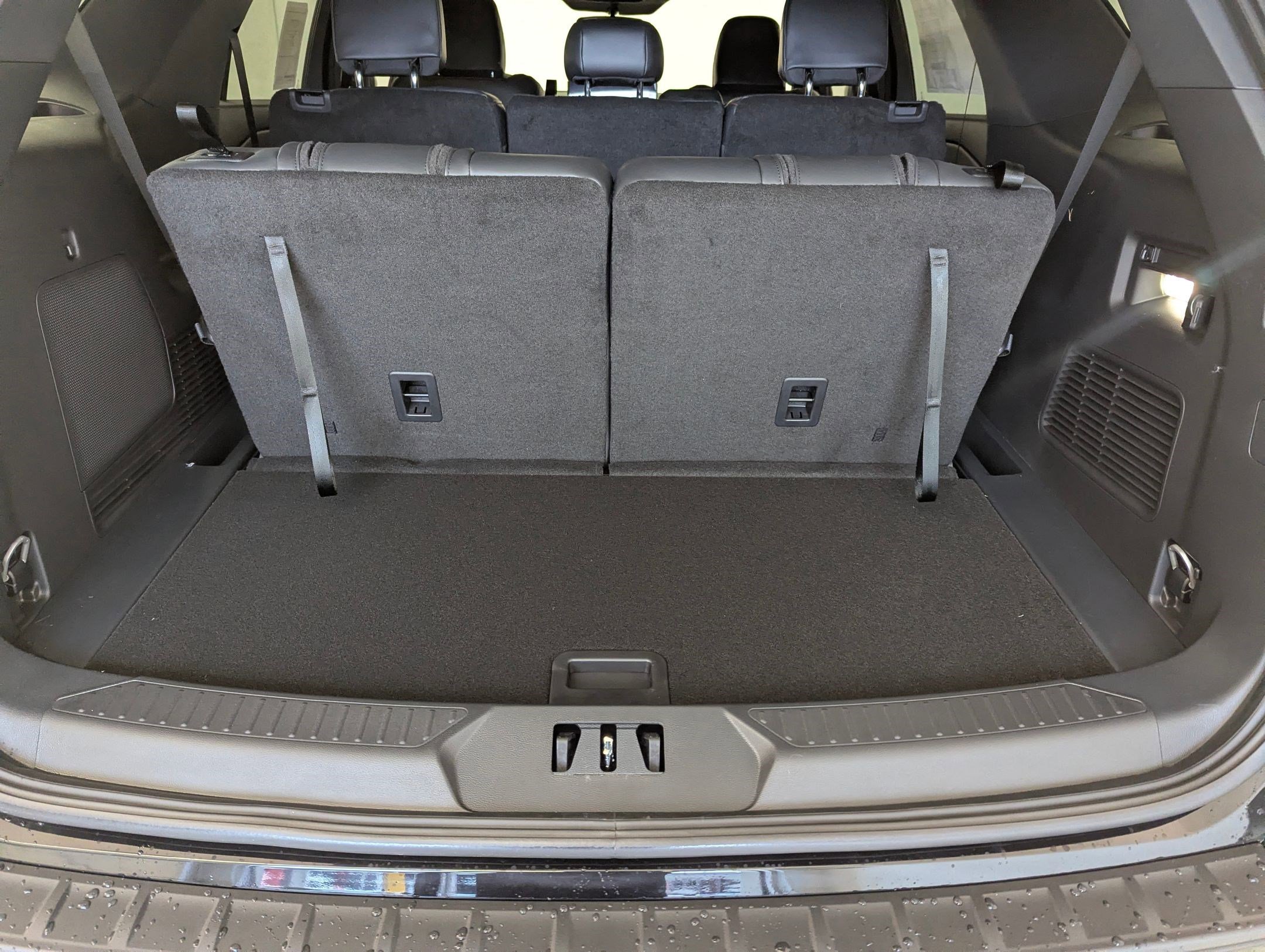 New 2026 Ford Explorer ST-Line w/ ST-Line Street Pack image 23