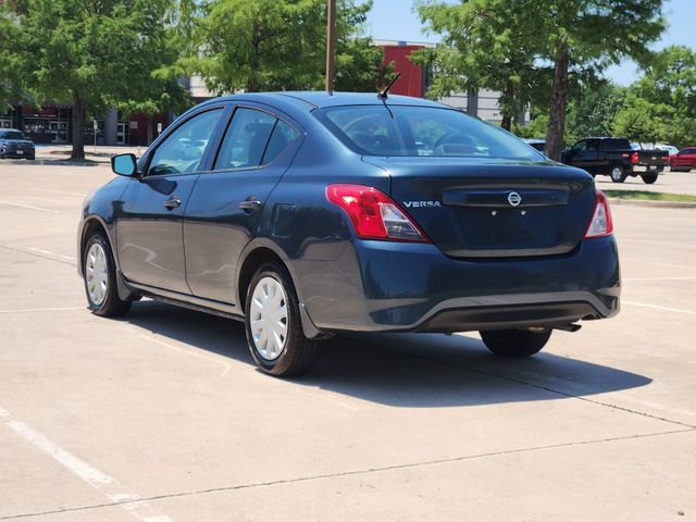 Used 2016 Nissan Versa S FWD image 7