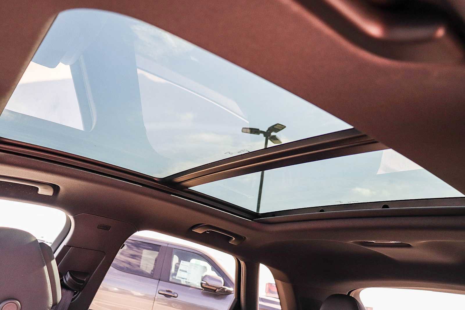 Used 2025 Audi Q3 2.0T Premium Plus w/ Premium Plus Package image 36