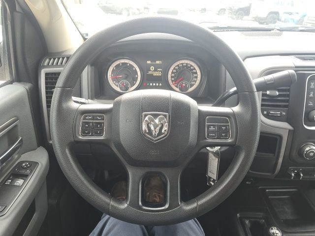 Used 2018 RAM 3500 Tradesman w/ Chrome Appearance Group AWD/4WD image 16
